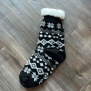 Fuzzy socks with grips